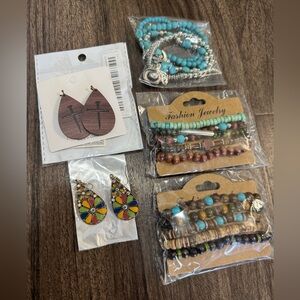 New costume jewelry lot 2
